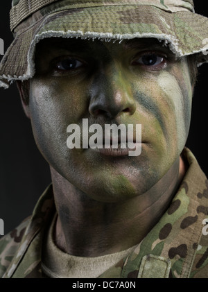 Ritratto di un U.S. Esercito Forze Speciali Green Beret soldato Foto Stock