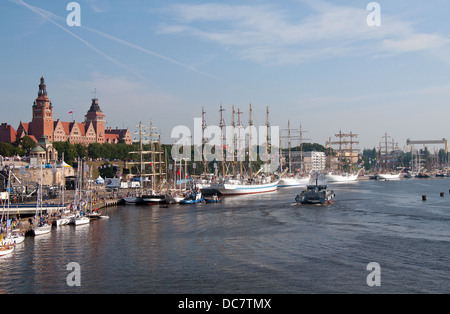 SZCZECIN, Polonia - 6 agosto: Tall Ships gare 2013 finale. Agosto 6, 2013 in Szczecin, Polonia Foto Stock