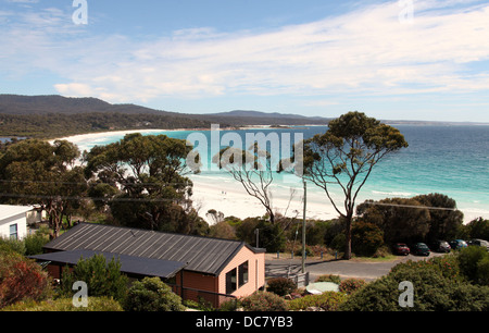Binalong Bay all'estremità meridionale della baia di incendi in Tasmania Foto Stock