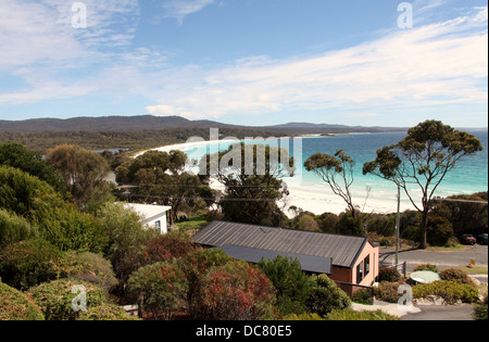 Binalong Bay all'estremità meridionale della baia di incendi in Tasmania Foto Stock