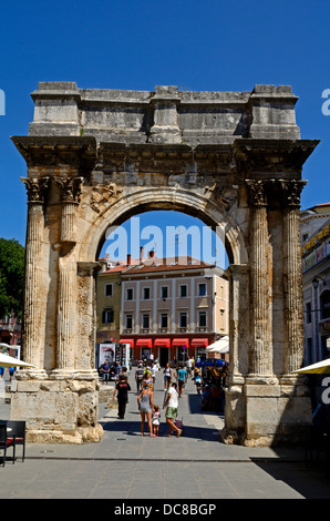 Pola Istria mare adriatico Croazia Europa Sergii arch Foto Stock