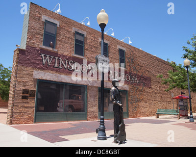 Ampia vista del Standin' all'angolo Park in Winslow, Arizona, Stati Uniti d'America Foto Stock