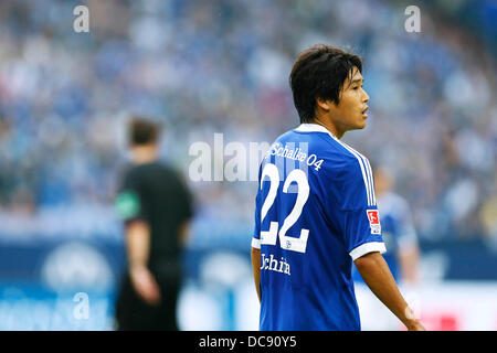 Atsuto Uchida (Schalke), 11 agosto 2013 - Calcio : Bundesliga match tra FC Schalke 04 3-3 Hamburger SV A Veltins-Arena a Gelsenkirchen, Germania. (Foto di D.Nakashima/AFLO) Foto Stock