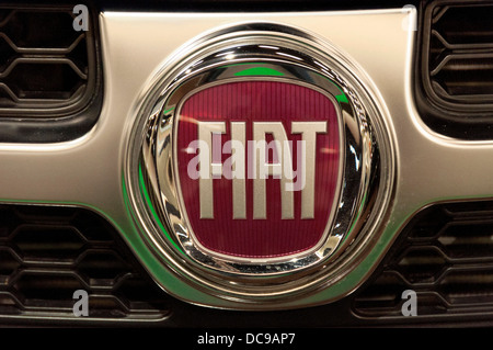 Il logo FIAT su una vettura Foto Stock