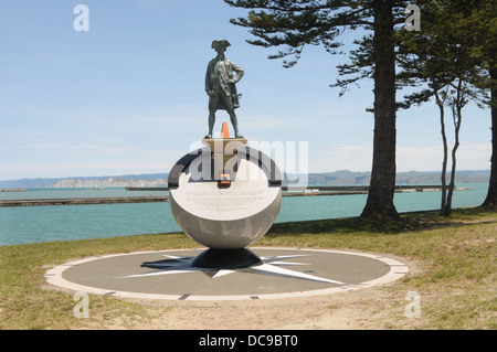 La statua di esploratore britannico il Capitano James Cook che ha scoperto la Nuova Zelanda Foto Stock