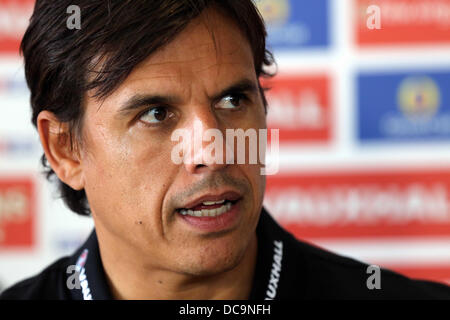 Cardiff, Regno Unito, martedì 13 agosto 2013 nell'immagine: Manager Chris Coleman Re: Football Association of Wales conferenza stampa davanti a Galles international partita amichevole contro l'Irlanda del Nord, presso il St David's Hotel, Cardiff, Galles del Sud, Regno Unito. Credito: D Legakis/Alamy Live News Foto Stock