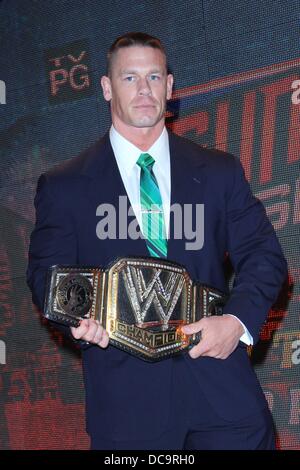 Los Angeles, California, USA. Il 13 agosto 2013. John Cena assiste sempre prima la WWE Summerslam conferenza stampa il 13 agosto 2013 presso il Beverly Hills Hotel Beverly Hills, CA.USA.(Immagine di credito: credito: TLeopold/Globe foto/ZUMAPRESS.com/Alamy Live News) Foto Stock