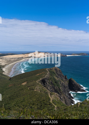 Dh Cape Maria van Diemen Cape Reinga NUOVA ZELANDA Cliff tops sentiero costiero e Te Werahi Beach duna di sabbia fine campo Foto Stock