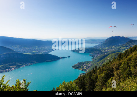 Vista del lago di Annecy dal Col du Forclaz Foto Stock