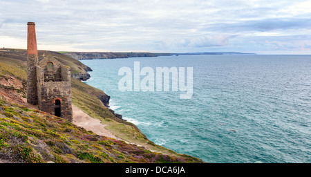 Il Wheal Coates casa del motore e la miniera di stagno a Sant Agnese in Cornovaglia Foto Stock