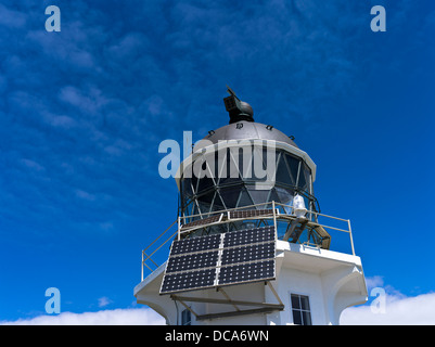 dh Capo Reinga Faro CAPO REINGA NUOVA ZELANDA Faro faro faro torre su pannelli solari da vicino Foto Stock