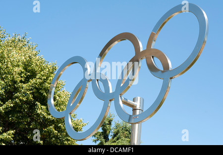 Foto di anelli olimpici al Montreal Olympic Stadium. Foto Stock