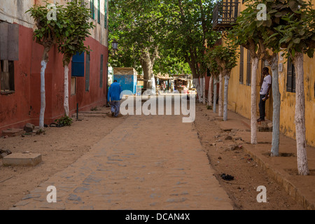 Scena di strada, isola di Goree, Senegal. Foto Stock