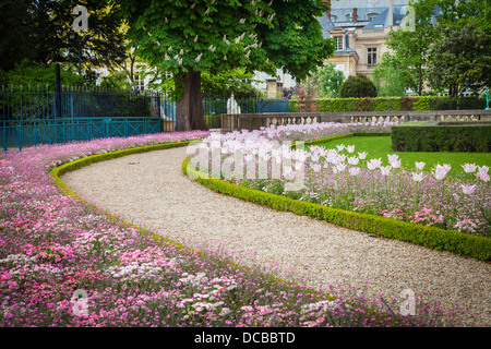 Giardino passerella nel Jardin du Luxembourg, Parigi Francia Foto Stock