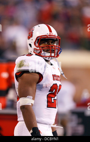 North Carolina State Wolfpack running back James Washington (24) sugli spalti contro la Virginia Cavaliers durante i quattro Foto Stock