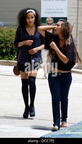 Alexandra Govere e Priscilla Mendez riprese MTV del mondo reale La Jolla, California - Luglio 2011 Foto Stock