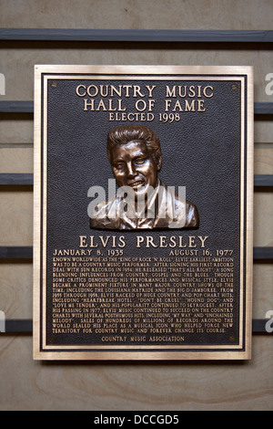 Elvis Presley's Plaque presso il Country Music Hall of Fame e il museo in Nashville Tennessee USA Foto Stock