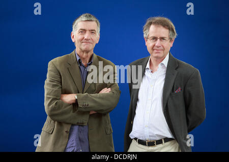 Edinburgh, Regno Unito. Il 15 agosto 2013. Edinburgh International Book Festival 2013 ritratto di Ian Fraser e Ray Perman a Charlotte Square Garden. Foto pak@ Mera/Alamy News Feed Foto Stock