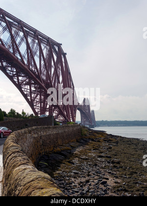 Forth Railway Bridge da North Queensferry Foto Stock