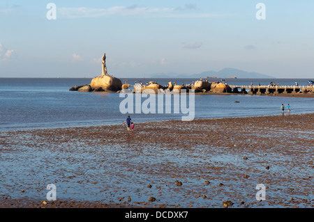 Statua di Fisher Girl - simbolo della Cina del Sud città Zhuhai Foto Stock