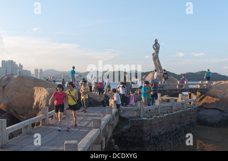 Statua di Fisher Girl - simbolo della Cina del Sud città Zhuhai Foto Stock