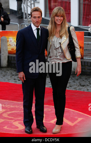 Ben Fogle e Marina Fogle frequentare il Regno Unito premiere di 'African Gatti " aiuto del brosmio al BFI Southbank il 25 aprile 2012 a Londra, Foto Stock