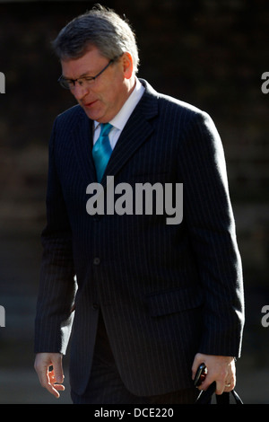 David Cameron's capo stratega, Lynton Crosby arriva a Downing Street a Londra Gran Bretagna 30 aprile 2013. Foto Stock