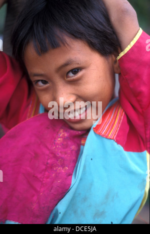 Lisu ragazza nel villaggio, a nord-ovest della Thailandia Foto Stock