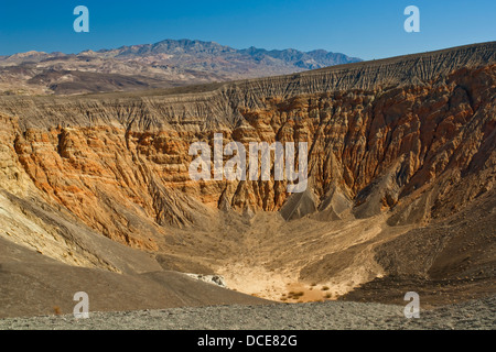 Il Cratere Ubehebe, Parco Nazionale della Valle della Morte, California Foto Stock