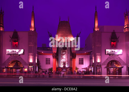 TCL teatro cinese (©MAYER & HOLLER 1927 / Browser BEHR 2000) WALK OF FAME DI HOLLYWOOD BOULEVARD LOS ANGELES CALIFORNIA USA Foto Stock