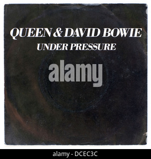 Queen & David Bowie - sotto pressione, 1981 copertina singola su EMI - solo per uso editoriale Foto Stock