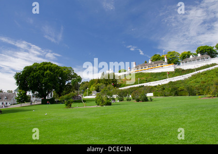 Michigan, isola di Mackinac. Vista sul parco di Fort Mackinac, fondata nel 1780, State Historic Park. Foto Stock