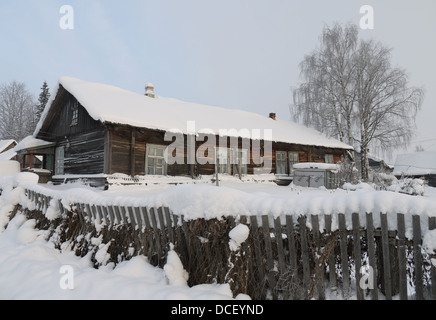 Villaggio in inverno Foto Stock