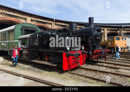 Locomotiva a vapore Borsig 9525 e DRG Kleinlokomotive Classe I (Gmeinder) Foto Stock