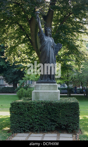 Il primo 'Statue di liberta'. Realizzato da Frédéric Auguste Bartholdi (1834-1904) e utilizzata come modello per il nuovo Yorker uno. Dono di Foto Stock