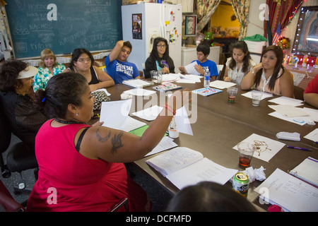 La Fuerza Unida Estate Gioventù programma di leadership per teens ispanica nel Sud di San Antonio Foto Stock