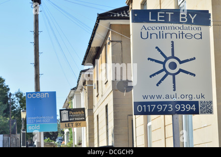 Segni di proprietà a Bristol, Inghilterra, Regno Unito Foto Stock