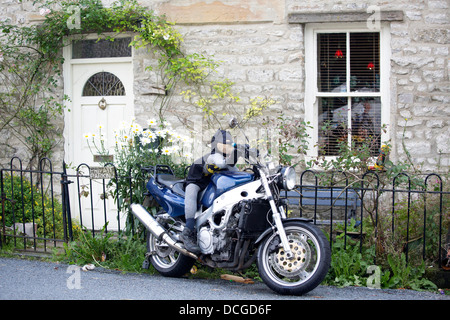 Kettlewell Spaventapasseri Festival estivo dello Yorkshire Foto Stock