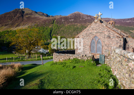 St James Church di Buttermere, Parco Nazionale del Distretto dei Laghi, Cumbria, Regno Unito, Europa. Foto Stock