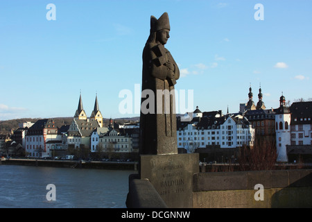 Statua sul ponte Balduin, Coblenza, Renania-Palatinato, Germania Foto Stock