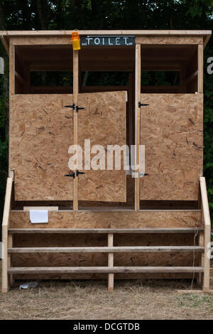 Balcombe, West Sussex, Regno Unito. 17 Ago, 2013. Servizi igienici a protestare contro Cuadrilla drilling & fracking appena fuori dal villaggio di Balcombe nel West Sussex. Credito: martyn wheatley/Alamy Live News Foto Stock