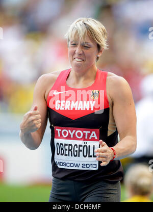 Mosca, Russia. 18 Agosto, 2013. Christina Obergfoell di Germania reagisce durante le Donne Lancio del giavellotto Finale in occasione della quattordicesima IAAF ai Campionati Mondiali di atletica di Luzhniki Stadium di Mosca, Russia, 18 agosto 2013. Foto: Michael Kappeler/dpa/Alamy Live News Foto Stock