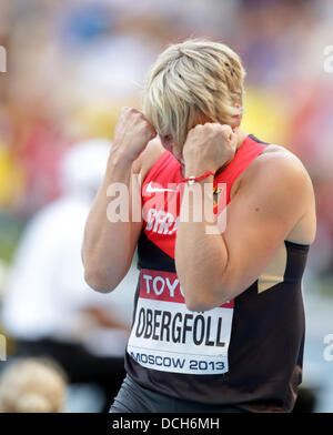 Mosca, Russia. 18 Agosto, 2013. Christina Obergfoell di Germania reagisce durante le Donne Lancio del giavellotto Finale in occasione della quattordicesima IAAF ai Campionati Mondiali di atletica di Luzhniki Stadium di Mosca, Russia, 18 agosto 2013. Foto: Michael Kappeler/dpa/Alamy Live News Foto Stock