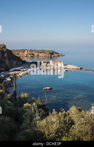 Kardamyli Harbour, nella parte esterna di Mani, sud del Peloponneso, della Grecia. Foto Stock