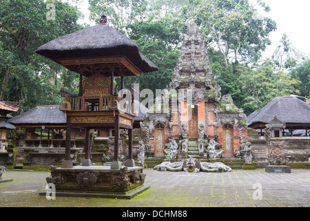 Il tempio principale - La Sacra Foresta delle Scimmie di Padangtegal - Ubud - Bali Foto Stock