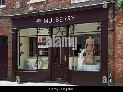 Mulberry Handbag, negozio di lusso, vetrina, esterno, York North Yorkshire Inghilterra Regno Unito Gran Bretagna Foto Stock