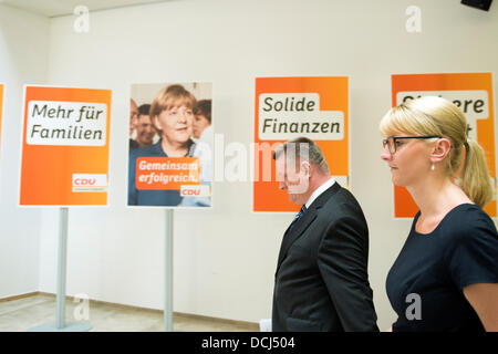 Berlino, Germania. 19 agosto 2013. Il presidente della CDU Hermann Gröhe dà una conferenza stampa dopo un CDU riunione federale con Angela Merkel. Credito: Goncalo Silva/Alamy Live News. Foto Stock