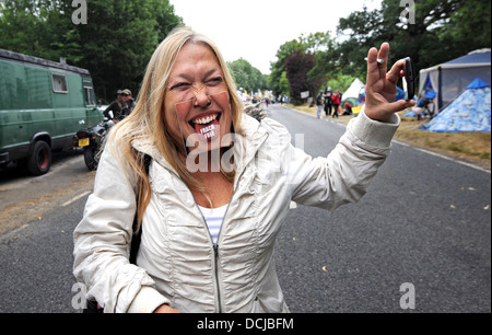 Anti Fracking manifestanti che hanno impostato il campo accanto al sito Cuadrilla a Balcombe Foto Stock