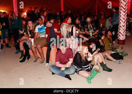 Il cielo in Shangri-la, festival di Glastonbury, azienda agricola degna, Pilton, Somerset, Inghilterra ,Regno Unito Foto Stock