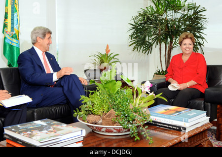 Segretario Kerry incontra il Presidente brasiliano Rousseff Foto Stock